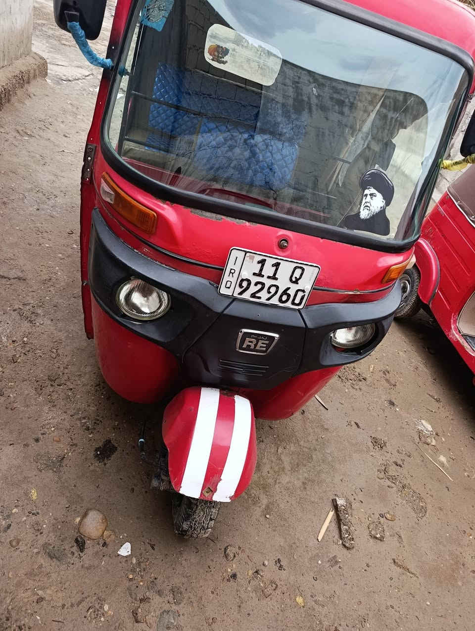 السلام عليكم تكتك للبيع مديل١٨شهر١١رقم بغداد تكتك جاهزه كبل لشارع مكينه كير اكسل مكفول السعر ٤٥٠٠وبيها مجال بغداد بوب الشام ***********
