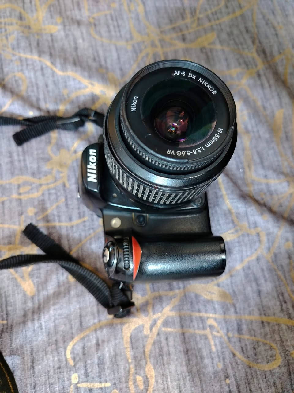 Nikon D80
كاميرا نيكون D80 للبيع مع كامل ملحقات

بسعر 200 وبيها مجال 

مكاني بغداد ابوغريب
***********
