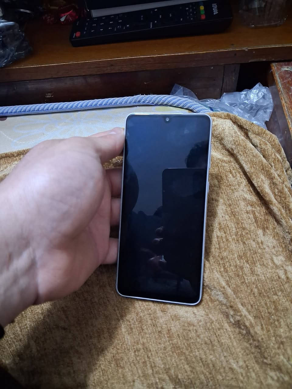 ‏سلام عليكم تلفون للبيع أي 33 جهاز نظيف السعر والاستفسار على هذا الرقم ***********
