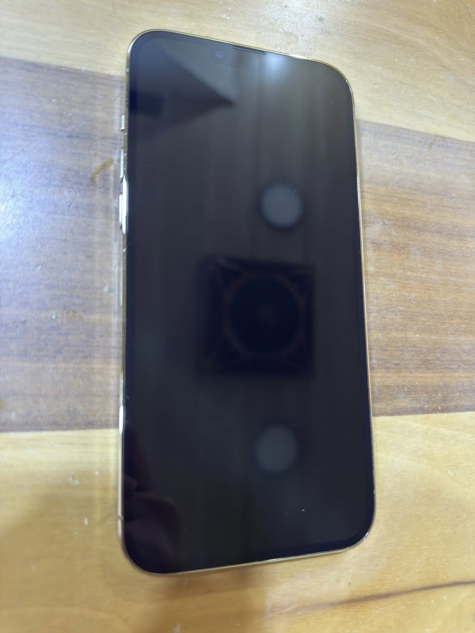 ايفون 13 برو ماكس للبيع
الجهاز نضيف جداً مابي ولا شخط ولا زلغ 
وتر بروڤ ممفتوح ابد 
الجهاز موديل M شرق اوسط 
بطارية 77 
ذاكرة 128 
العنوان السيدية 
السعر 750 الف وبي مجال بسيط 
للتواصل ***********
