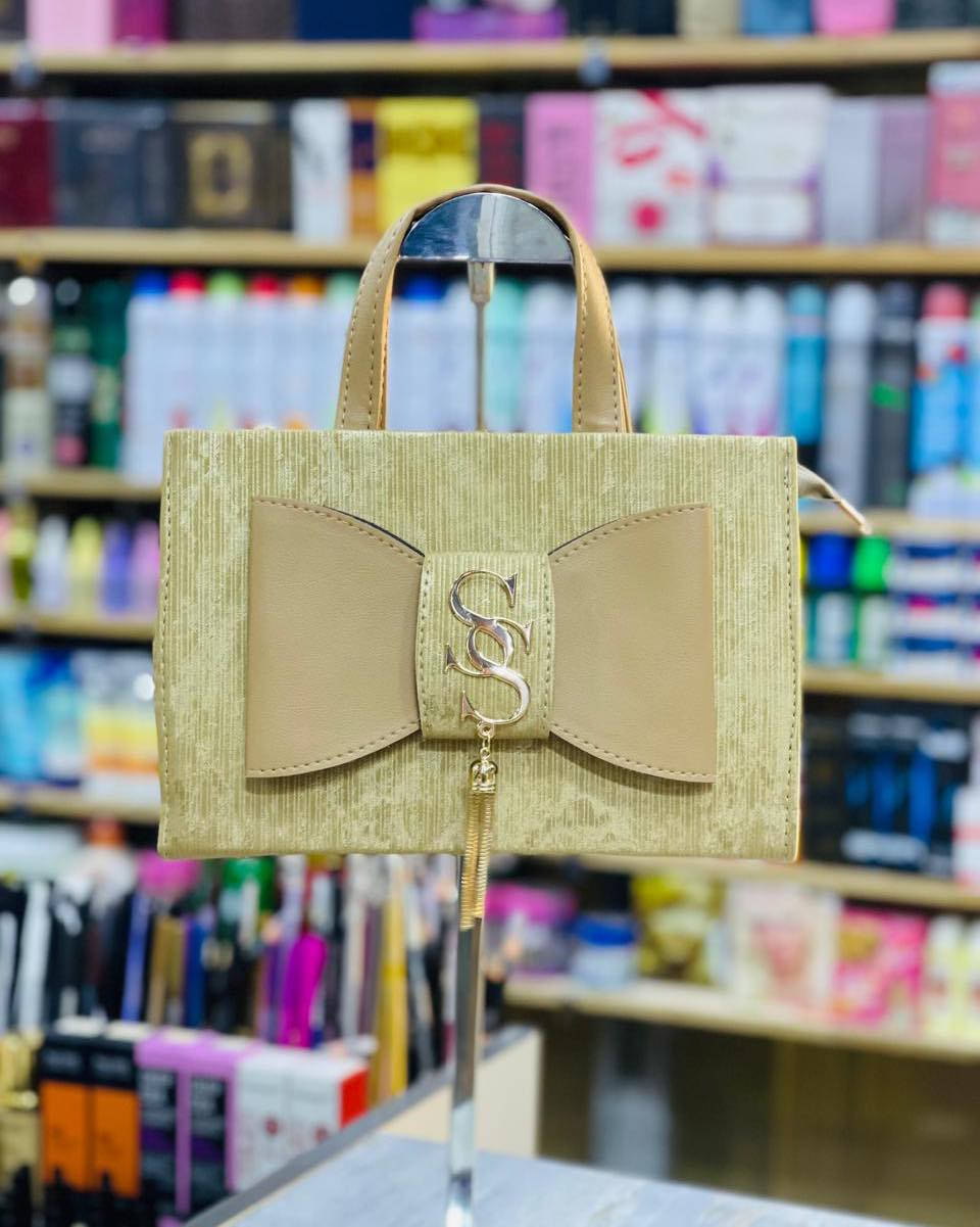 🫣🫣🫣هذا العيد ويانه غير 🥰🥰🥰
جنطه نسائيه بوكس  موديل جديد 
👈🏿👈🏿👈🏿لايوجد لاحجز ولا توصيل 👍
العنوان الانبار هيت حي العمال مجاور قائم مقامية هيت 
0️⃣7️⃣8️⃣0️⃣8️⃣2️⃣4️⃣3️⃣6️⃣6️⃣1️⃣
أوقات العمل 
من ساعه. 9:30 صباحا إلى اذان ظهر 
ومن ساعه. 3:00 إلى 07:00 مساءً 
ومن ساعه. 8:00 ليلا إلى ساعه 11:00 ليلا
