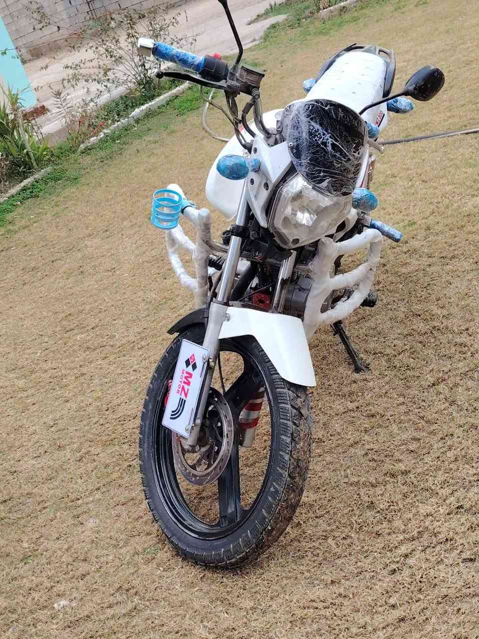 السلام عليكم سنكي موديل 2018 كهربائيات شغاله مكينه لا تنقيص لا تبخير دراجه نظيفه اوراق كامله السعر 550 وبيها مجال للطيبين***********
