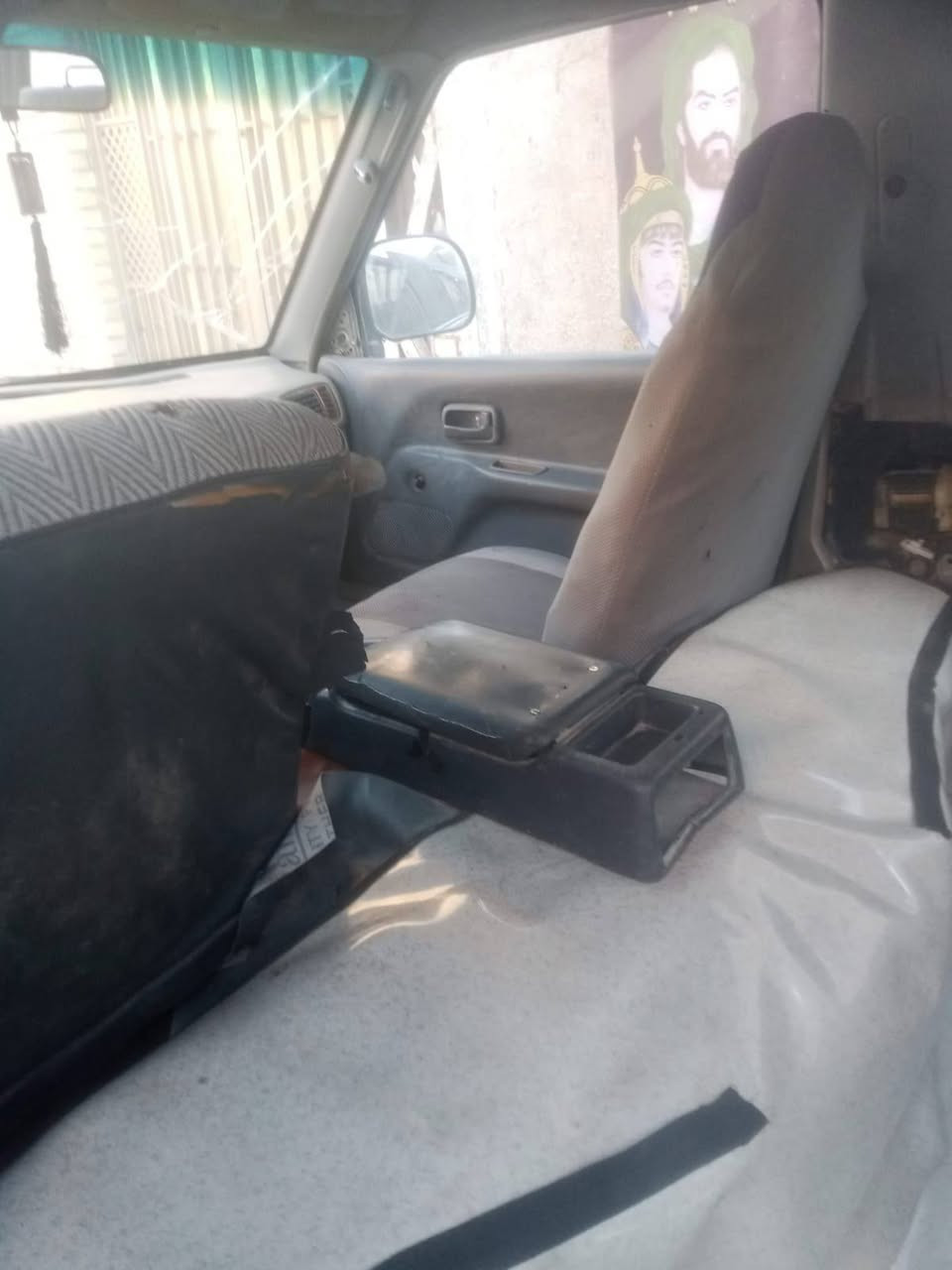 السلام عليكم للبيع فاره كير محرك تايرات حداديه كهربائيات كلشي بيهه يشتغل السعر ١٨ مجال قليل
*********** الاستفسار
