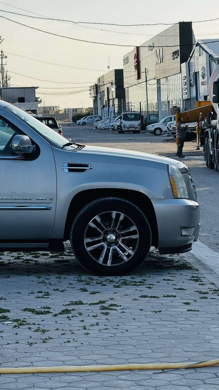 كديلاك طويله سكاليت 2009 خليجي سياره كفاله ربع جالملغ امامي مرشوش ولباقي مكفول رقم سليمانيه مداور ثاني يوم
جاهزه من كلشي مكينه وكير وحداديه وكهربائيات كله شغاله 
نقص مابيه تخم تاير 
فول موصفات للاخير 
مكان سياره نجف
سعر 225وبيه مجال
تلفون ***********
وتساب ***********
