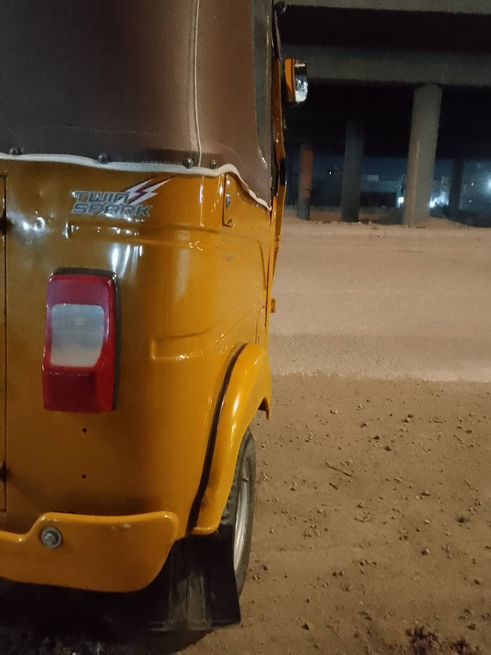 سلام عليكم تكتك للبيع 2021 تكتك خير من يم الله لاتنقيص لا تبخير تكتك بيهة طخة بل تكمة موضحة في ألصورة فدوة أروحلكم ألمو شراي ليتعبني مكاني بل شعلة رقمي ***********
