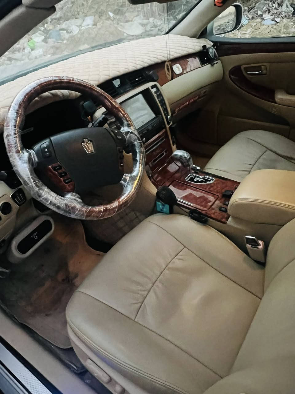 السلام عليكم
سياره شاهينة للبيع 

موديل 2004 تحويل ثاني يوم

رقم الانكليزي ذي قار بأسمي

مداور ثاني يوم

فول مواصفات 

فتحه.  تحكمات

ثلاجه

مري شفط.  ترحيب

حساس امامي خلفي 

بردات 3 

3قطع تبريد

3 دكم

تخم تاير جدد

سياره مكفوله من الكص والعيب الشرعي 

ماعدا

ضربه بالاجاملغ الايمن 

مكاني " الديوانيه "  

السعر 145

رقم ***********
