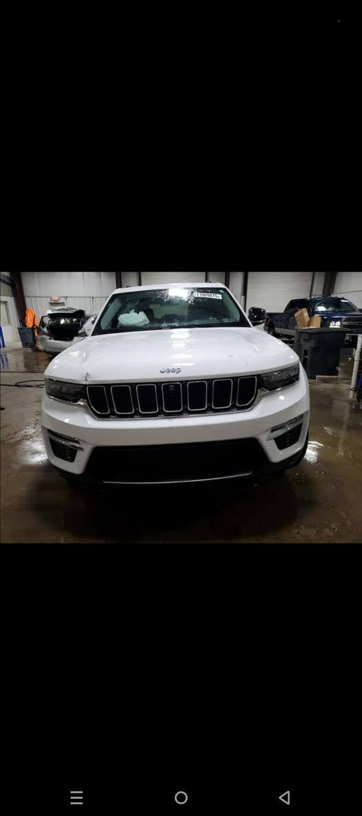 بيع سيارة جيب واصلة🇮🇶🇮🇶السوق الحرة الاردن 🇮🇶🇮🇶

JEEP GRAND CHEROKEE LIMITED 4xe PLUG-IN HYBRID 2024.
 ** ( هايبرد  شحن  بانزين )
....السعر ( 280 $) 

اللون : ابيض.
الموديل : 2024.
المسافة المقطوعه : 7000 M 
سعة المحرك : 2000cc turbo plug in hybrid.
الضرر: موضح بالصور .

داخل جلد أسود
بانوراما
تحكم بالستيرن
شاشة كبيرة
شاشات عدد 3 .
كراسي امامية كهرباء
ميموري كرسي السائق
تدفئة مقاعد امامية
تدفئة مقاعد خلفية
تدفئة ستيرن
خاصية دخول بدون مفتاح
كاميرا خلفية
رادار امامي 
رادار جانبي
تحديد مسرب 
مثبت سرعة تفاعلي
تشغيل عن بعد
باب الصندوق كهرباء
نظام STOP/START ENGINE
نظام صوت ALPINE
حساسات خلفية
اوتو بريك خلفي
هاند بريك كهربائي (بصمة)
اضوية امامية LED
اضوية امامية زينون عالي/واطي
كشافات ضباب زينون
4 وضعيات قيادة
اضوية خلفية LED

 
للاستفسار : ***********
واتساب.. ‏‪***********‬‏
‎

