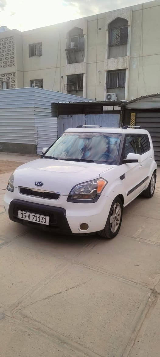 كيا صول 2011 وارد امريكي
مرفق السونار معها ،محرك 2000 ، رقم انبار بأسمي
سنويه 2030 ، رقم انكليزي ، ماشيه 137 الف ميل 
السعر 85$ وبيها مجال بسيط ، 
الرقم ***********, ***********
