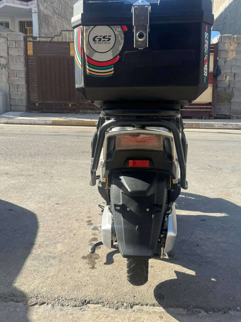 السلام عليكم دراجه شحن لبيع
سكنس مدرع مواصفات كامله بطاريات ع فحص 
سعر 700وبي مجال


**إذا كنت صاحب هذا الإعلان وتريد حذفه لأي سبب، رجاءا أرسل رسالة إلى الدعم الفني**