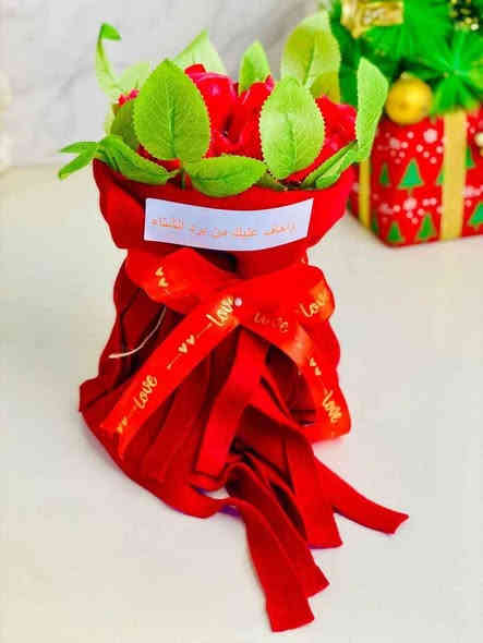 🎁 هديّة شتوية تدخل القلب بدون إذن.
🧣 دفا الوشاح ورقّة الورد… هدية تشتي وتقول: "أنا دفاك بهذا الشتاء" ❤️🔥

للحجز والاستفسار مراسله واتساب *********** المحاويل
