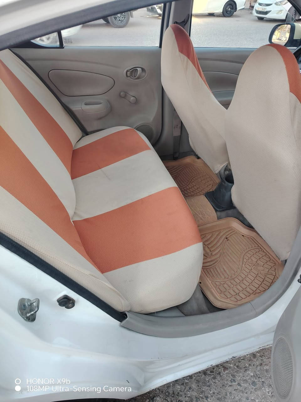 السلام عليكم نيسان صني موديل 20 كير مكينه تبريد سنويه ماساقطه باسم شركه بيه بارد بالباب وشويه بالجاملغ الأمامي سعره 103 وبيه مجال مكاني نجف للاتصال  ***********
