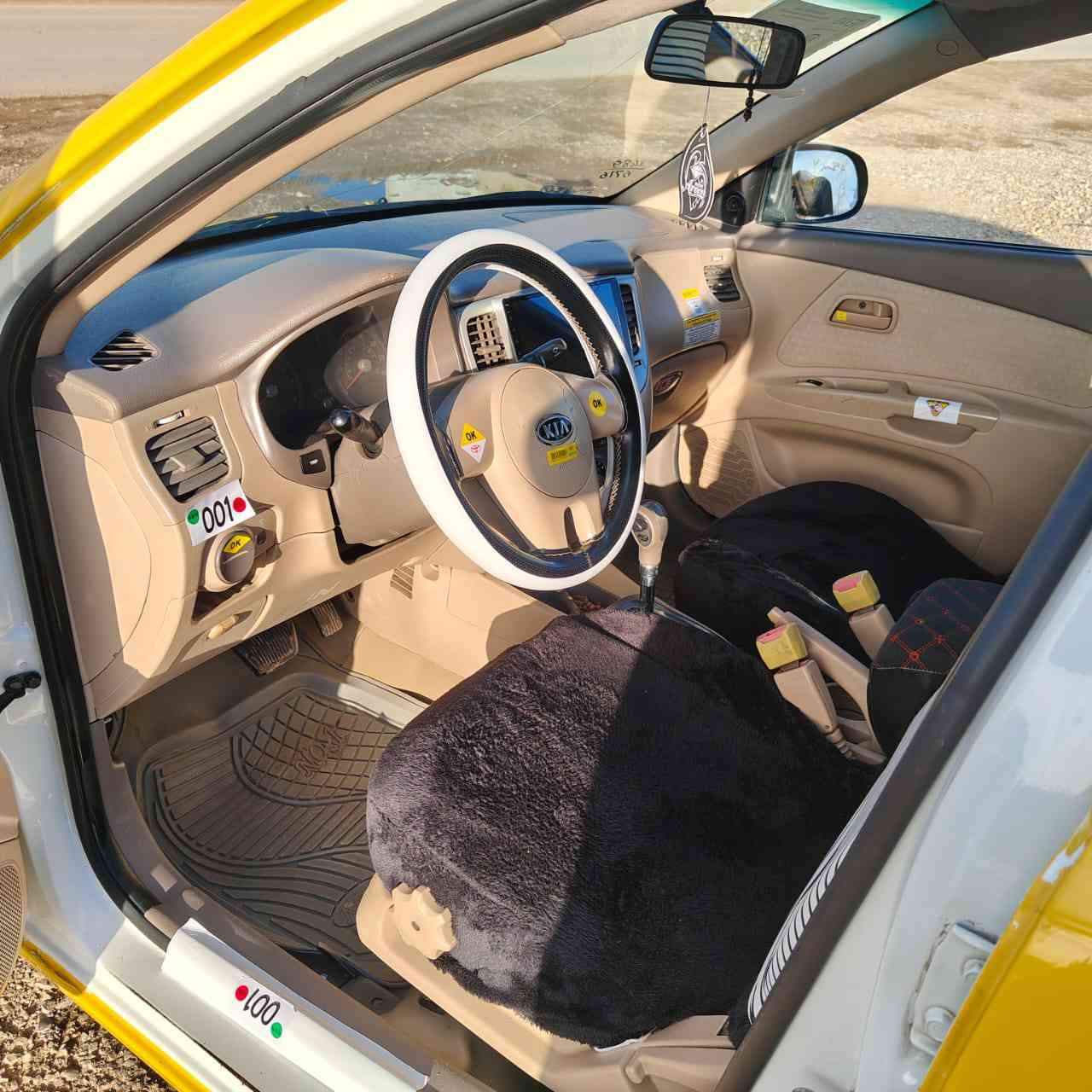 السلام عليكم ريو للبيع موديل 2011امريكي بله ضرر بوند فقط  التصال عرقم ***********
