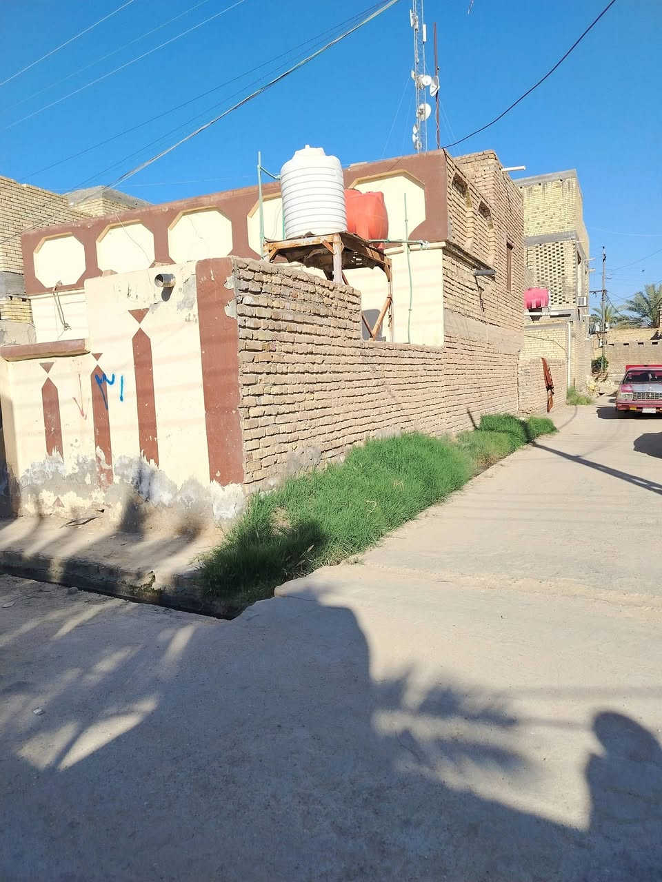 إعادة نشر سبب الوعود الكاذبة.   بيت للبيع ركن طابو ملك صرف مساحة 220 موقعة بل فحيلي شارع بيت سيد نور ***********
