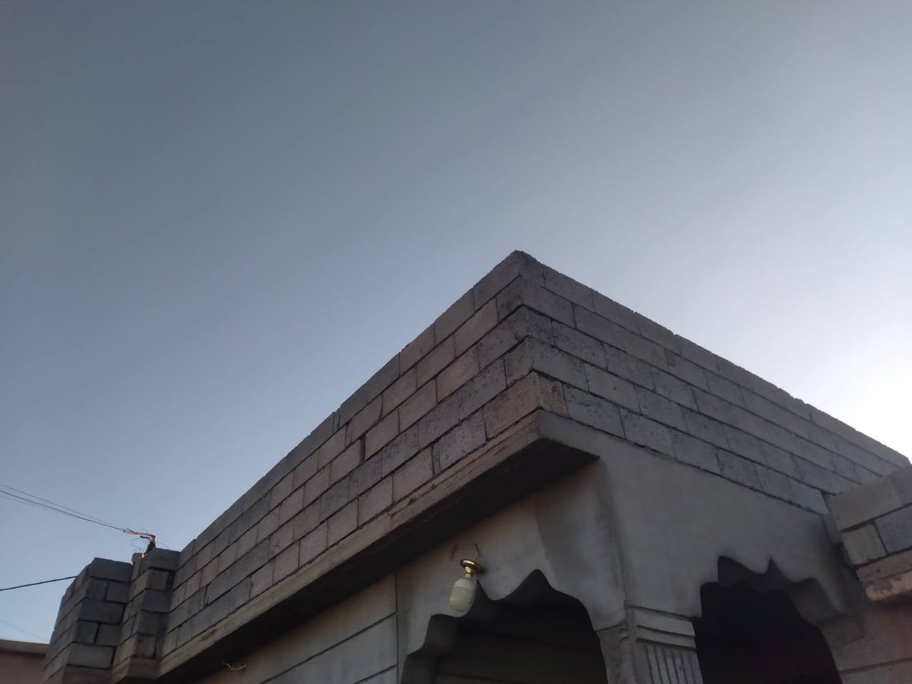 السلام عليكم 
بعد التوكل على الله  
كادر بناء متفرق 
شقل مرتب وأسعار مناسبه 
***********
