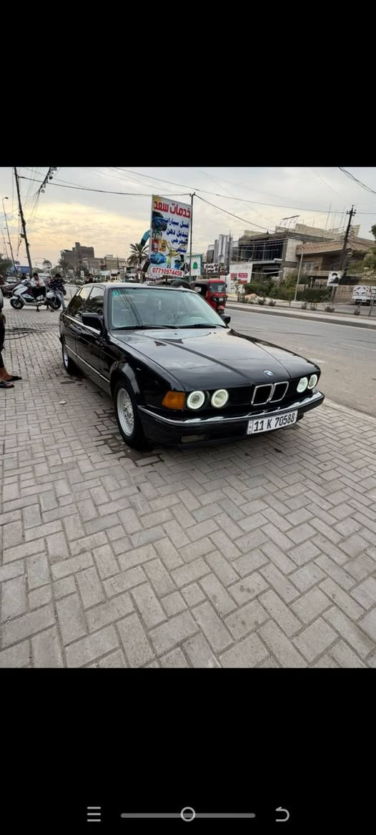 سلام عليكم BMW1991حجم730
كير مكينة صدر تبريد تخم تاير كهرباىيات كلة مكفول 
رقم بغداد نكليزي هزة جديد سنوية 30شرط تحويل
سيارة مكفولة من ضربة صبغ فقط شرط سونار 
داخل بيجي شادلهة غرفة جديدة زنون مضخم صوت
السعر مناسب تصل ودلل ‏‪***********‬‏بغداد البياع
اخوان ترهم مراوس حسب القناعة ونطي فرق اذا رياضي عادي

