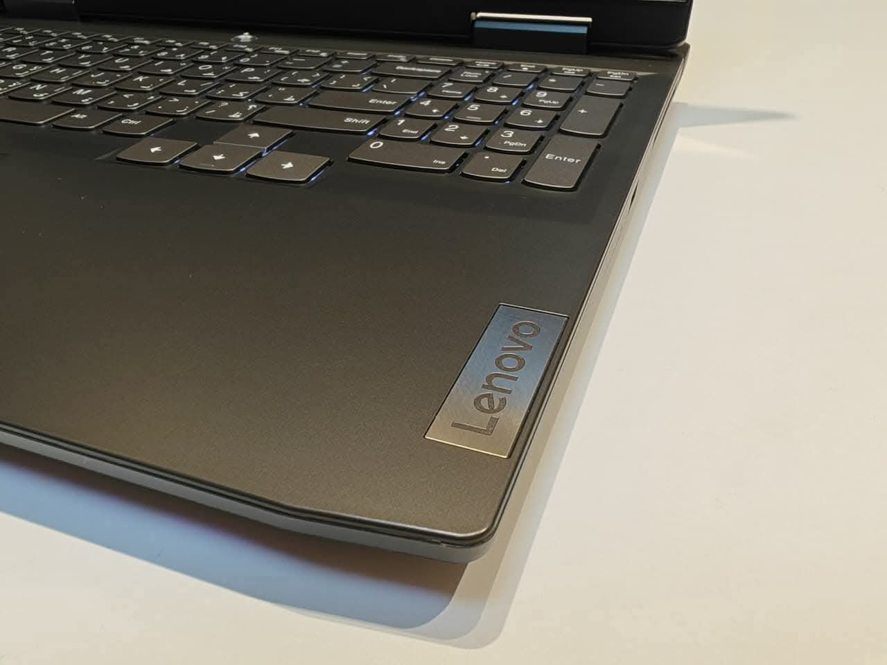🔥 Lenovo IdeaPad Gaming 3 – قوة حقيقية للأداء العالي 🎮
لو عايز جهاز يشيل الجيمنج والشغل التقيل من غير تهنيج 👇
⚡ Ryzen 7 7735HS – سرعة وأداء قوي
🎮 RTX 4050 – جرافيك ممتاز لأحدث الألعاب
🚀 RAM 16GB DDR5 – سلاسة رهيبة
💾 SSD 512GB NVMe – سرعة تحميل خرافية
🖥️ شاشة 120Hz – تجربة لعب ناعمة
⌨️ كيبورد مضيء – شكل احترافي
💥 جهاز متكامل للجيمنج + الجرافيك + البرمجة


**إذا كنت صاحب هذا الإعلان وتريد حذفه لأي سبب، رجاءا أرسل رسالة إلى الدعم الفني**