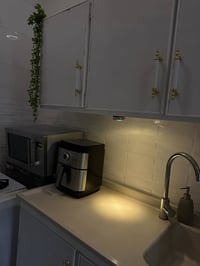 كاونتر ألمنيوم • نظيف • مع طباخ