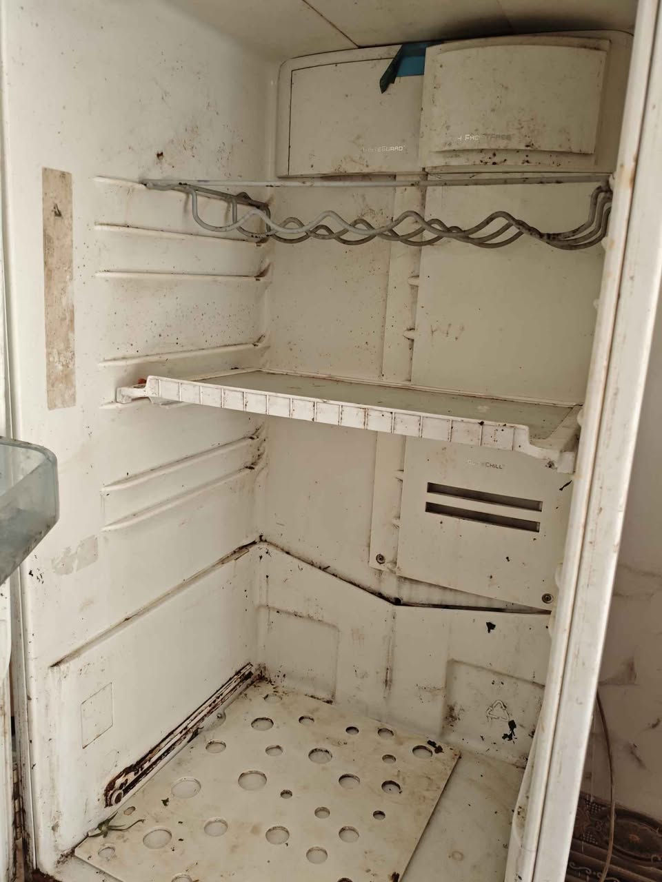 ‎السلام عليكم ورحمه الله وبركاته عندي هاي الثلاجه تشتغل بس ما تبرد للبيع قيم وخذ‎ حمزة, القادسية


**إذا كنت صاحب هذا الإعلان وتريد حذفه لأي سبب، رجاءا أرسل رسالة إلى الدعم الفني**