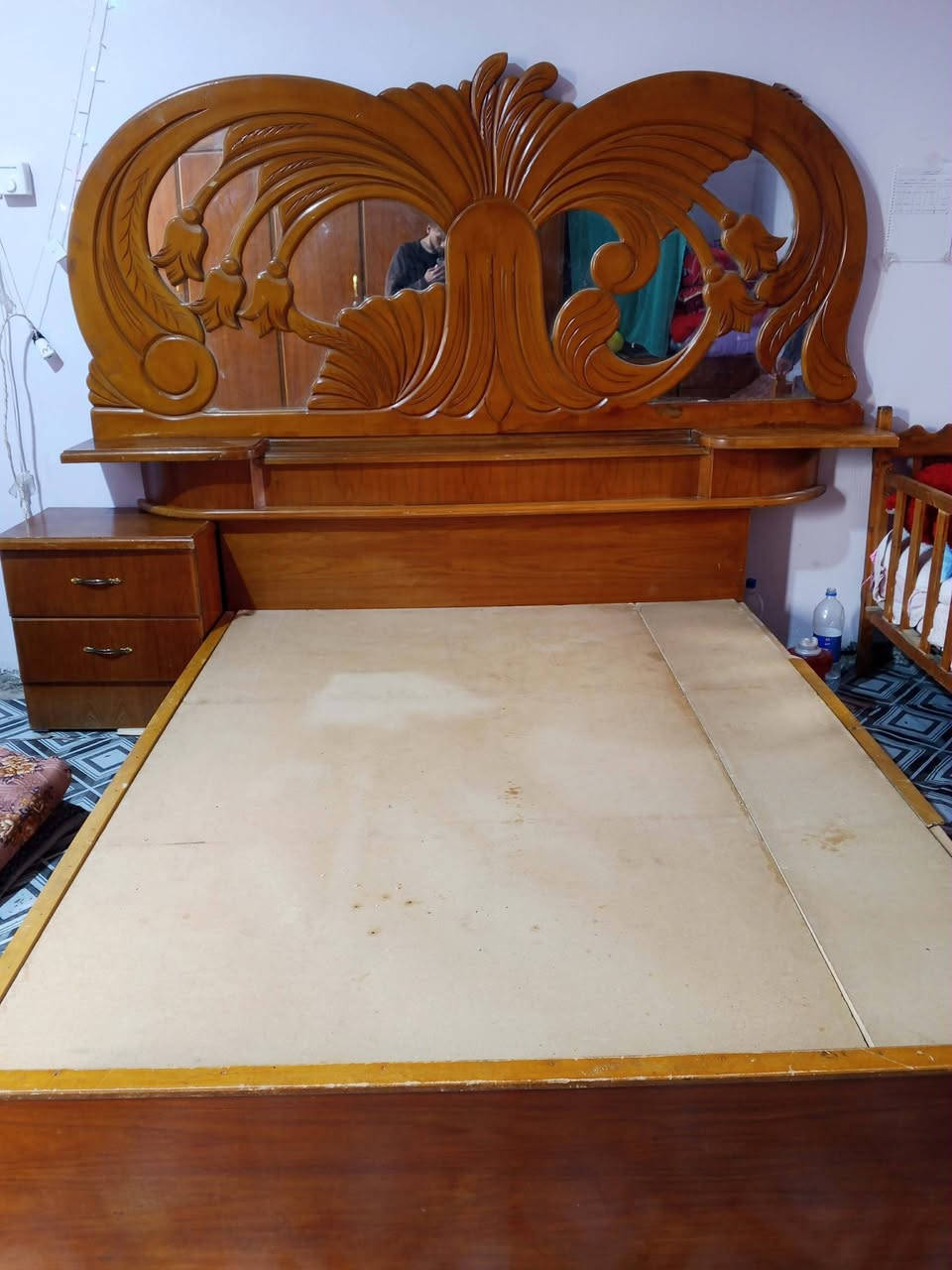 السلام عليكم عندي غرفه نقص كنتور لل بيع 250 وبيه مجال خاص


**إذا كنت صاحب هذا الإعلان وتريد حذفه لأي سبب، رجاءا أرسل رسالة إلى الدعم الفني**