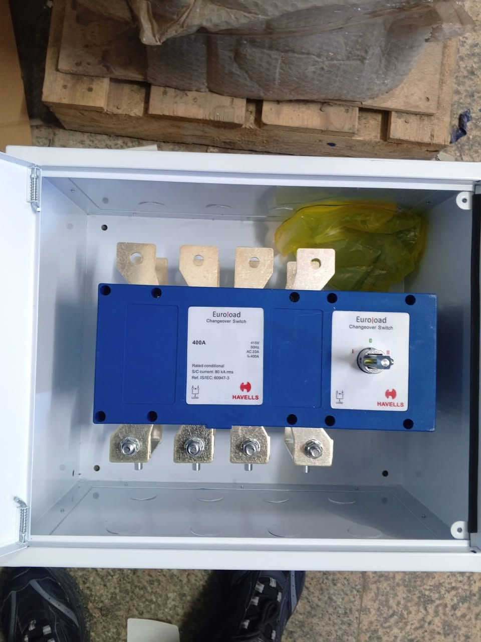 سلام عليكم ورحمه الله وبركاته 
يوجد لدينا جنج اوفر هافلز 
400 امبير 630 امبير 
استفسار *********** مرتضئ عكد👉👉👉
يوجد لدينا توصيل لجميع المحافظات العراق 👉👉👉
