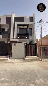 النجف حي السلام • ١٠٠م • ٣غرف