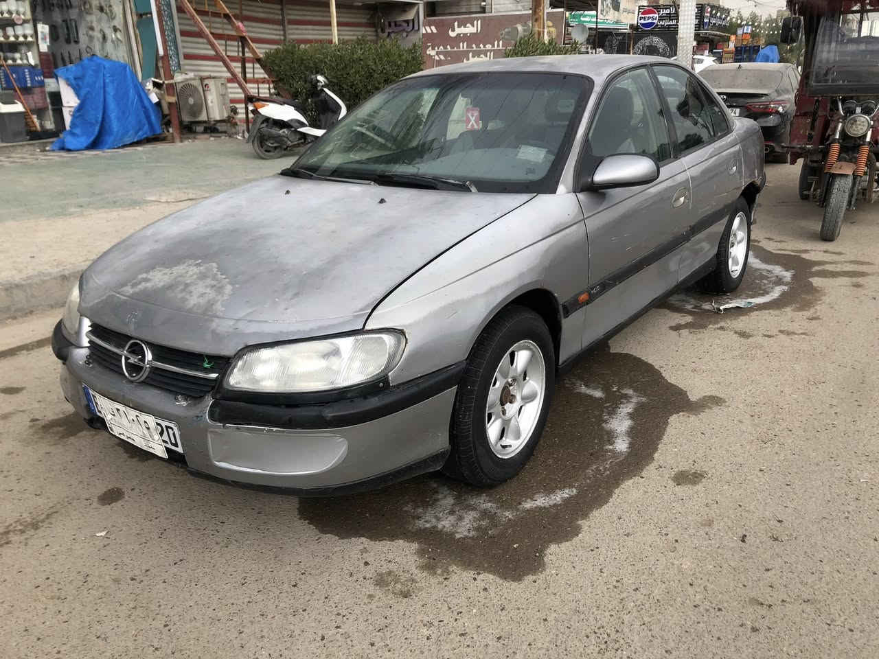 سلام عليكم اوبل بزون موديل 1995كيرومكنه ونجي ٤سندرتبريد شغل ماعده راتيتر فقط تخم تاير جديد صدر مامي وخلفي رقم بغدا سنويه الى ٢٧ كهرباء كله شغل مابيه اي نقص سيار مكفوله من ضربه فقط جرده وتريك البصره وين ماعجبك روح بيه جهزه عله اخر حبيه السعره ٣٥مكاني بغداد بلديات وهذ رقمي ***********
