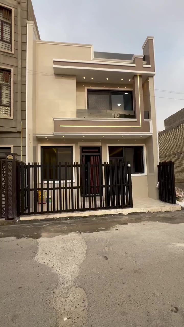 100 متر للبيع واجهة 6.66 ونزال 15 
يحتوى على 4 غرف نوم سويت 
واستقال ومطبخ وهول عدد 3 
حي الجهاد المسائله والعداله قرب مجمع النسيم 
للاستفسار اكثر 
***********
