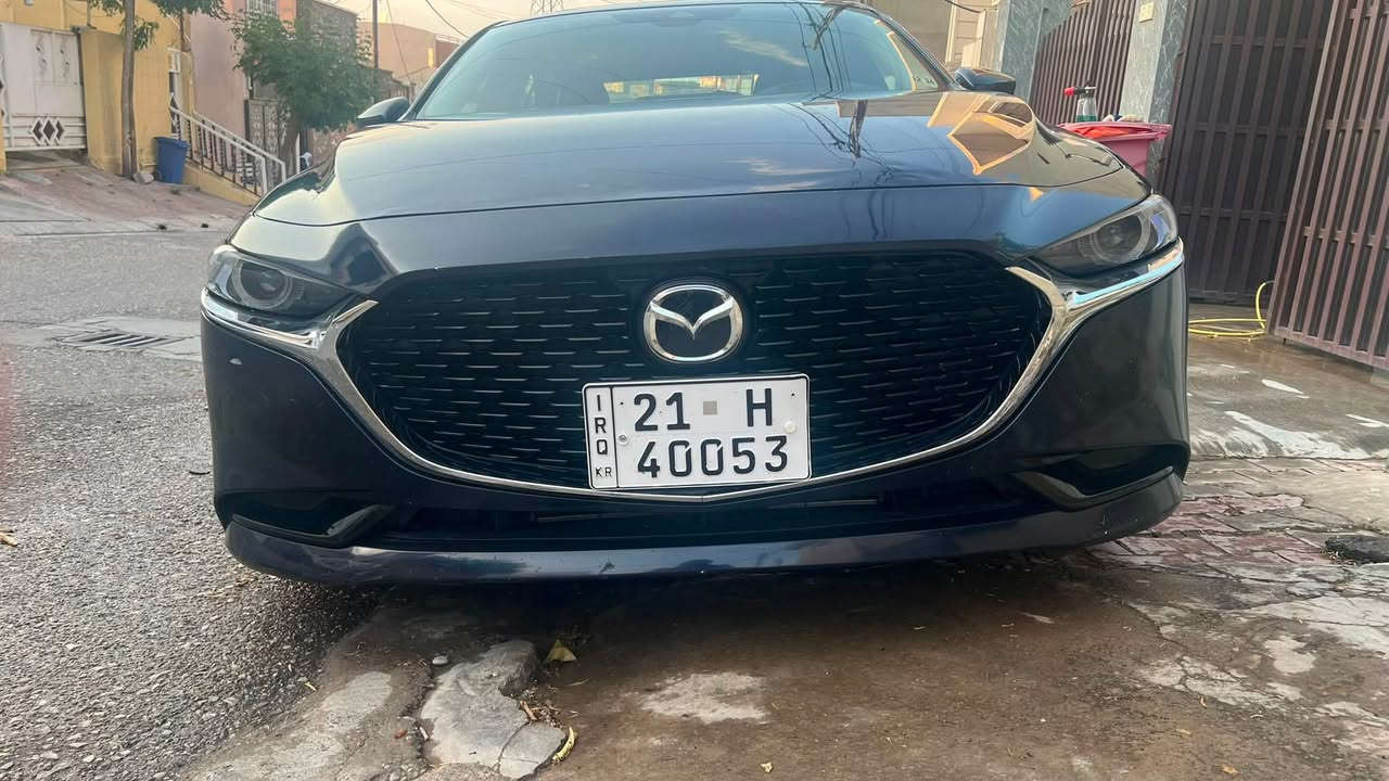 مازدا 3  2020 كلين
السعر ١٤٠$ وبيه شويه مجال
وارد امريكي ماشيه ٦٢٠٠٠ كيلومتر 
مواصفات 
محرك ٢.٥ بدون توربو AWD
تحكم مناخي منفصل كشنات جلد 
بصمه اوتو هولد هند بريك الكتروني بروجكتر 
تحكمات ستيرن قياده شبه ذاتيه 
تنبيه نقاط عمياء رادار
كير اف وان لايتات زنون ومتكيفه بلادي لايتات خلفي وداخلي ليد فقاس في دواست البنزين
ويل كروم 
السنويه باسمي تنتهي 2027 شهر 11

***********
