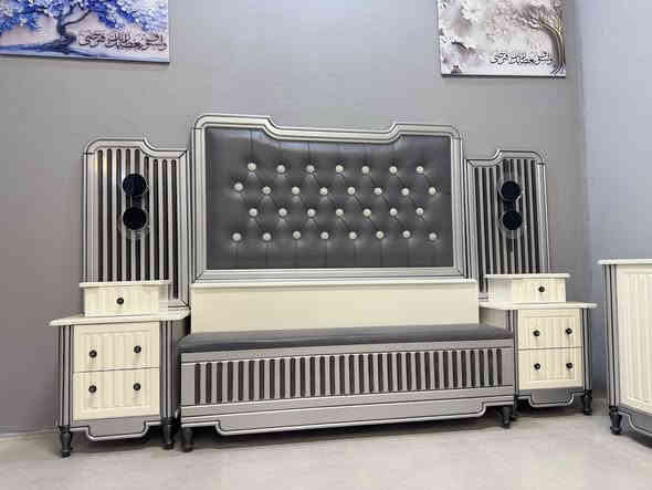 معمل ومعرض البغدادي للاثاث العراقي عنوان قلعه سكر بقرب من مطعم الكويت السياحي 
***********
