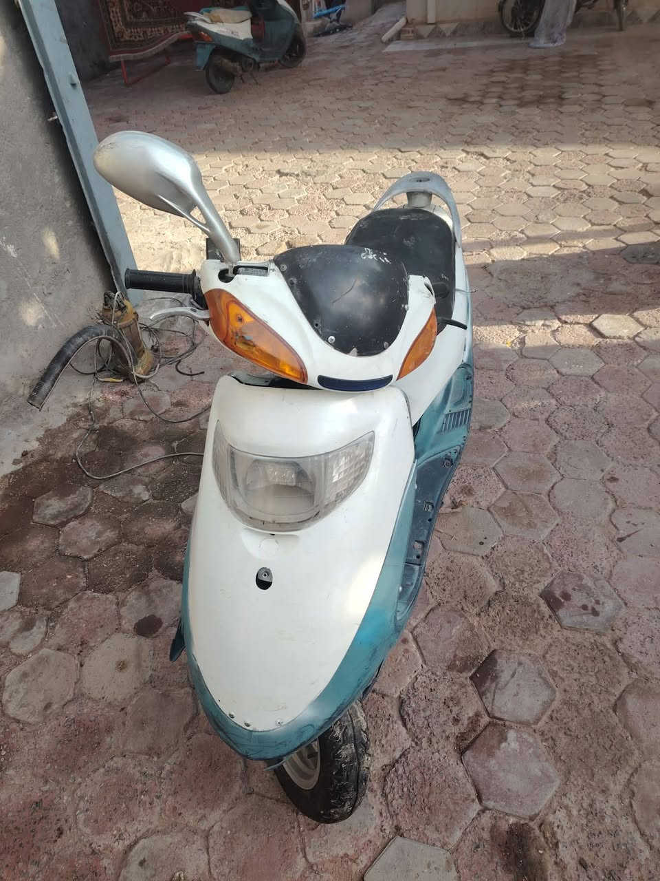 السلام عليكم دراجه كامكو للبيع مكان نجف كوفه علوه الفحل ***********
