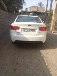 سيراتو رقم سليمانية جديد ٢٠١١ بدون ضرر كاملة من كلشي كيرومحرك وصدر وكه...