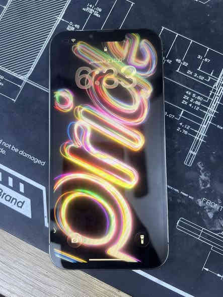 ايفون 13pro max 
ذاكرة 256
بطارية 100
الجهاز مبدل بورد فا لازم شريحة الاكترونية 
كلة شغال السعر 350 الف 
للاستفسار ***********
