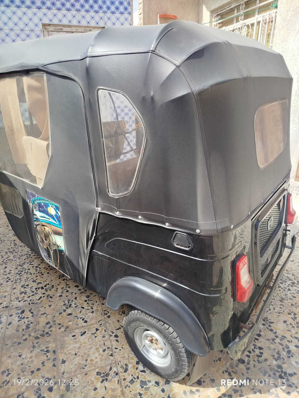 السلام عليكم تكتك البيع مديل 22 دوسات معمرات محرك مكفول تخم تاير كهربائيات شغلاله مسجل مضخم دوشمه بيه ضربه بسيطه يم سكن تكتك خير من الله كبل الشارع ما تخسر عليه ربع رقم حله ستوه داخله هزه رقمه نكليزي مشروع وطني وين متريد داور مكان تكتك العماره عارضه 8750 رقم الهاتف***********
