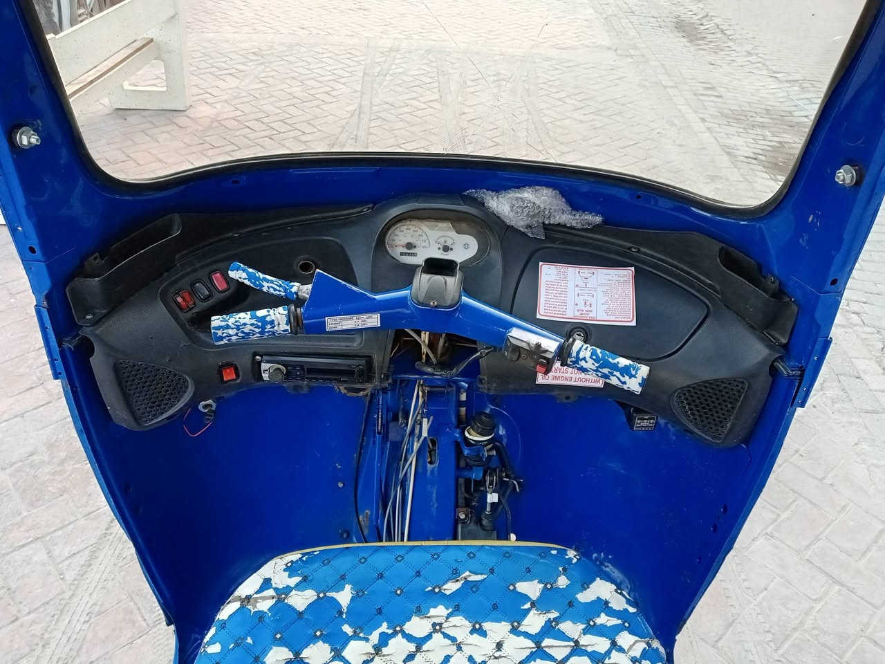 السلام عليكم للبيع تيك توك بياجو 2019 مقفوله كفاله عامه من كل شيء اوراق كامله اصليه  سبعه سعر البيع مليون و600 مكان بغداد الحبيبيه الاستفسار على هذا الرقم ***********
