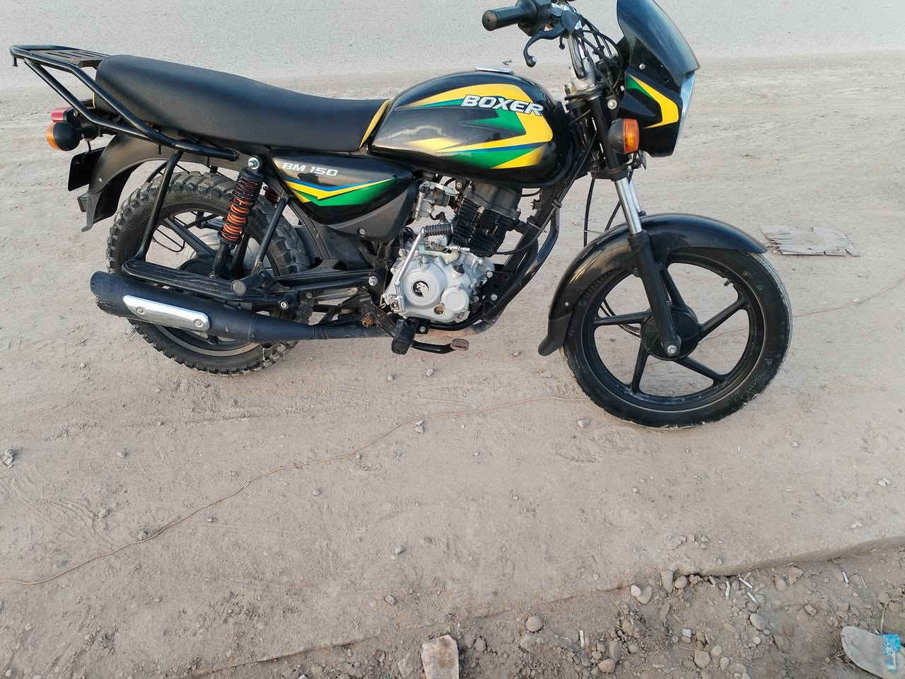 بوكسر مكفول شرط انضف من الصوره موديل٢١
***********مكاني الرفاعي
