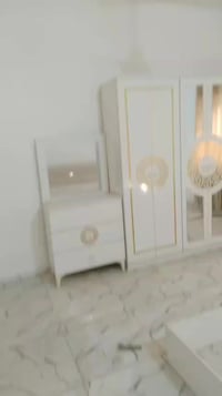 غرف اخشاب عدد ٢ للبيع استخدام قليل نظيفات ٩٥ % البيضه سعرها ٦٥٠ وبيه م...