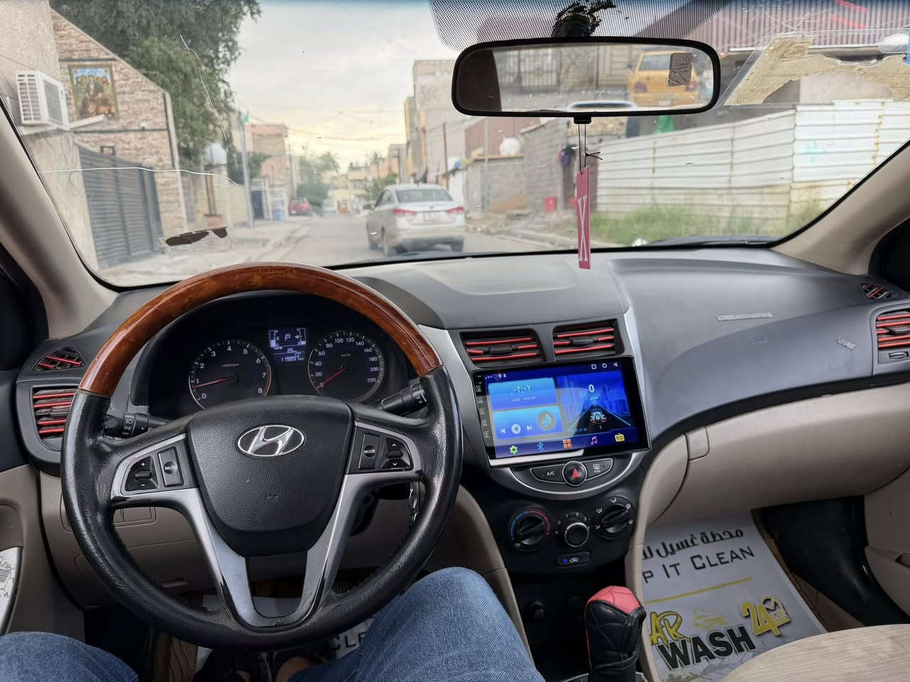 اسلام عليكم اكسنت خليجي موديل 2016 رقم بابل باسمي تحويل ثاني يوم مكان السياره بغداد او بابل 
فول مواصفات بيهه طخه خفيفه بلباب وجاملغ لخلفي شخط وصابغين على كدهن فقط مابيهه اي حادث مكينه كير تبريد كله مكفول السياره ماشيه 120 الف كيلو سعرهه 107 وبيهه مجال اي ستفسار اتصل عل رقم ***********
