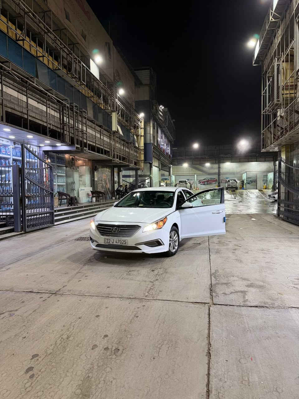 سوناتا 2016 امريكي للبيع
السلام عليكم 
سيارة سوناتا موديل 2016 وارد امريكي محرك GDI حادثها جاملغ امامي الصفحه اليمنه وبنيد فقط  السنويه بأسمي تنتهي بـ2028 السياره نظيفه السعر 130 وبيها مجال بسيط للاستفسار *********** اتصال فقط

