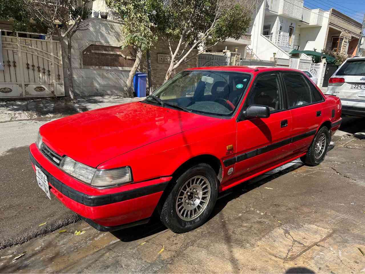 ١٢بةخ سيارةكة تابلي جوانة مالي دوسته مكينة گير بةشرت سي بارجةي سبوخة جمبيكي بشتي هةية 
زور تازة توندو تولة ١٩٩٠  
زمارةي تلفون *********** أربيل, العراق
