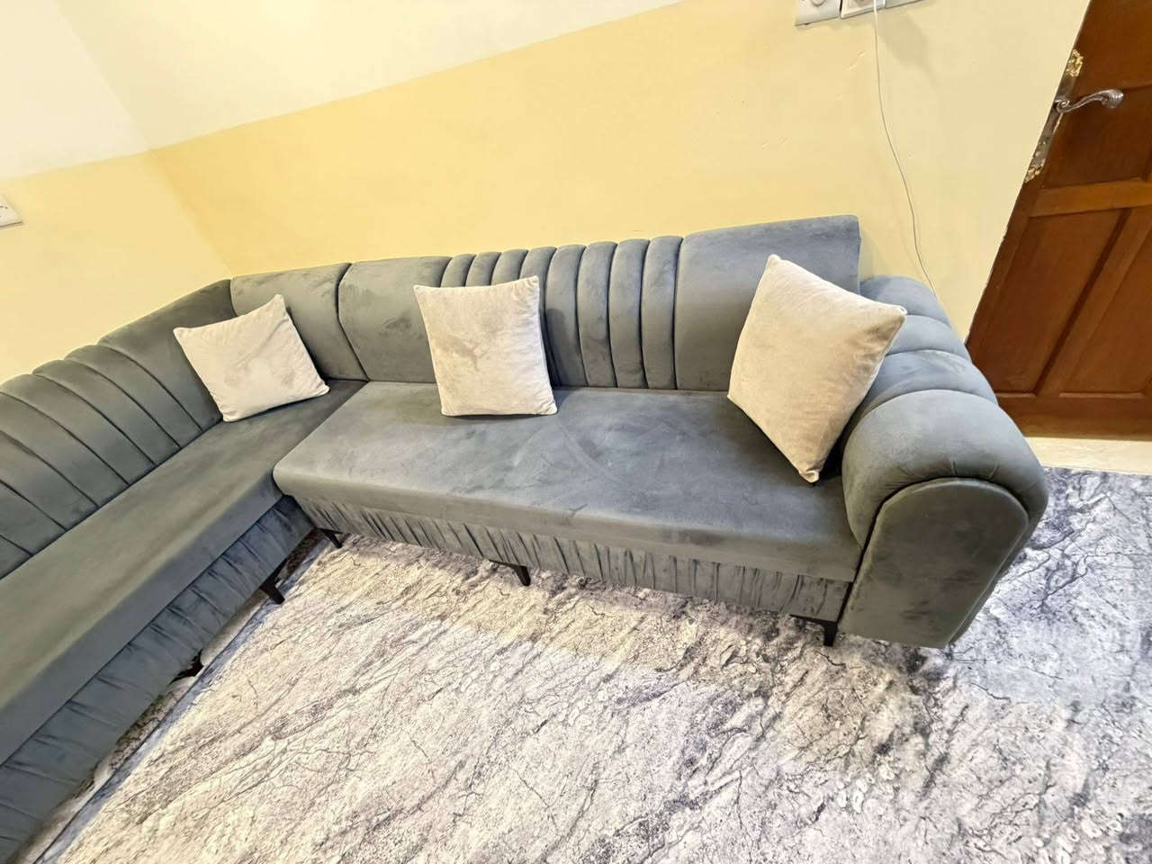 ديوان للبيع جديد صنع يد نوعيه ممتازة قياساته 8 امتار 50 سم


**إذا كنت صاحب هذا الإعلان وتريد حذفه لأي سبب، رجاءا أرسل رسالة إلى الدعم الفني**