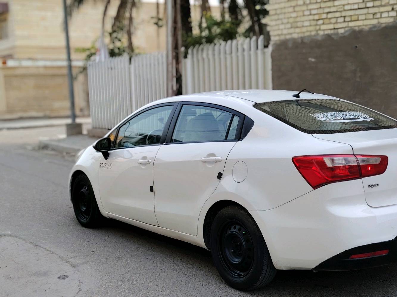 سلام عليكم 
كيا ريو 2012 خصوصي خليجي مرغوب محرك1600دوش مرغوب لاتنقيص ولا تبخير 
رقم اربيل  نكليزي 22 جديد سنوية لل2027 تحويل مباشر 
تخم تاير جديد تبريد شغال 
ملاحظة ( سياره بية رشات صبغ ) 
نص فول 
فول تحكمات استرين 
بلاتوث 
جام كهربائي 
داخل لوانين بيجي
محرك1600دوش 
شاير بلمري 
نظام ايكو 
مانع زلاق
تقليل وقود باقي بيه مواصفات 
العنوان بغداد الرصافة السعر 79 مناسب بية مجال البسيط 
رقم هاتف ***********