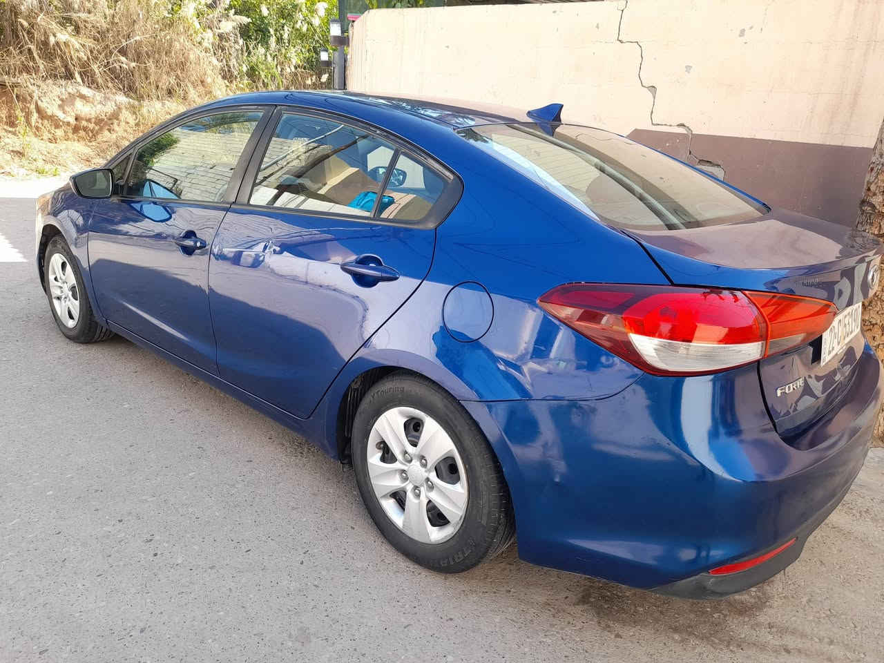 فورتي ٢٠١٧رقم أربيل بيه صبغ ربع باب السايق السونار مرفق بالصور ليبل واحد السيارة بدون دواخل محرك كير تبريد صدر كله مكفول السنوية ل٢٠٢٩ السعر ١١٥وبيه مجال للاتصال ***********مكاني بعقوبه نقد فقط
