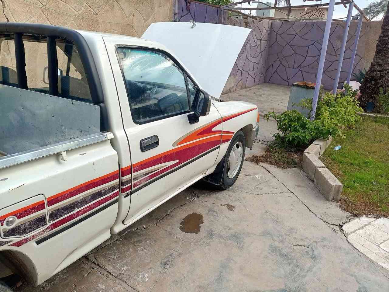 السلام عليكم ورحمه الله وبركاته تيوتا للبيع موديل 92 سنويه 29 رقم دولي باسمي شرط  مكينه كير اكسل شاصي كلها بل شرط دوشمه الداخل جديد دوشمه الموصل حطاطه والجاملغات دومشمتها والبدي كذلك غلفته بل موصل سياره كامله مكمله السعر 58 وبيها مجال قليل للشراي مكانها صلاح الدين تكريت رقم الهاتف *********** أخوكم أبو فاروق الدوري
