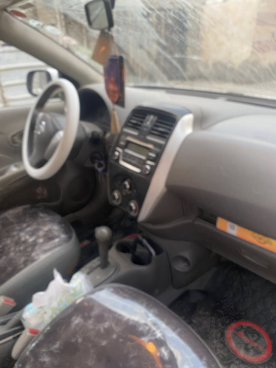 السلام عليكم. سني نيسان 2020 تبريد ومكينه وكير مكفولات السياره خير مـَטּ الله  بيها طخات بَـــسْيطـــۃ. وكاله بأسمي. ملاحظه:سنويه ساقطه. السعر 95 وبيها مجال
الهاتف ***********   /***********
