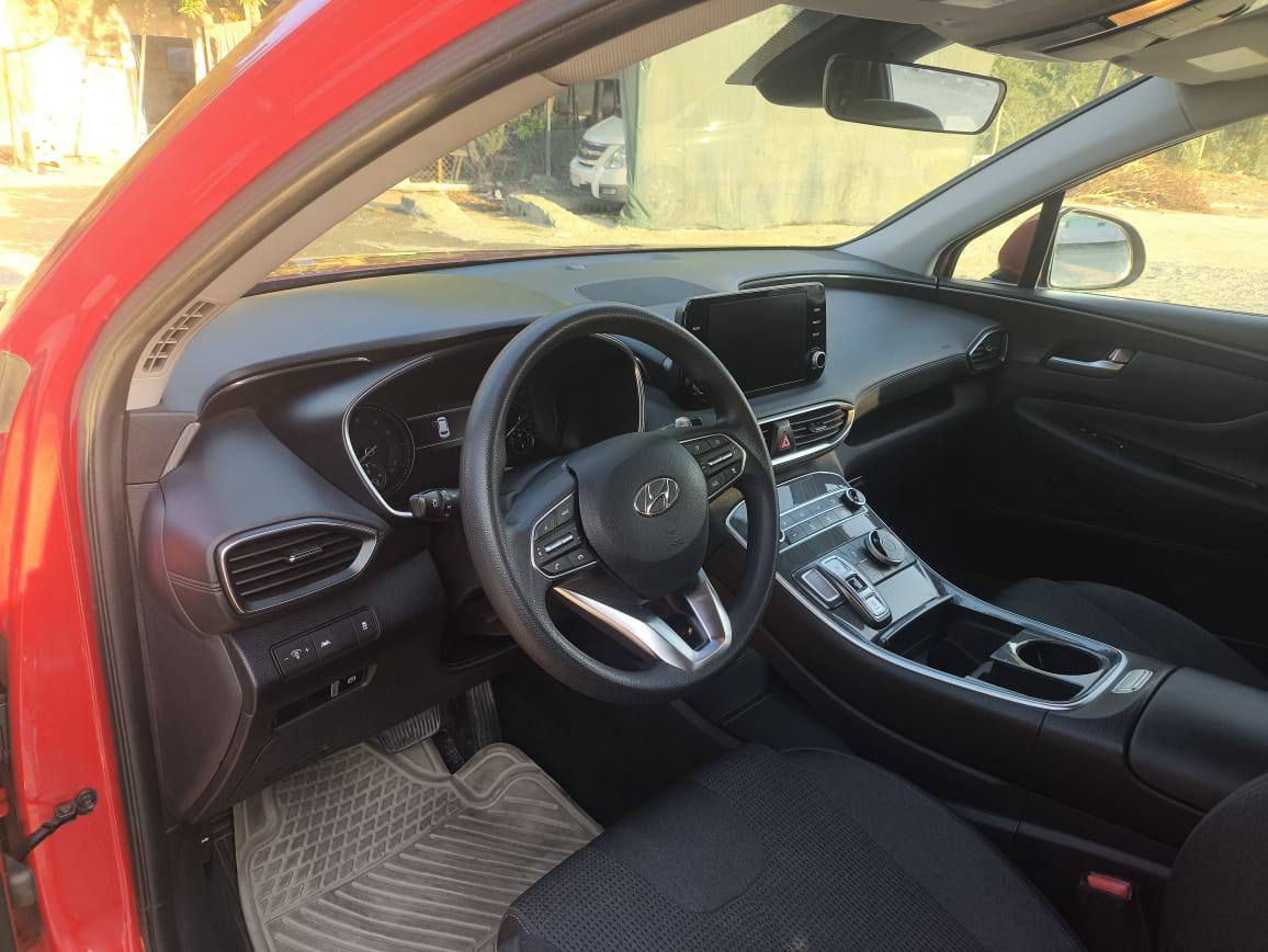 السلام عليكم ورحمة الله وبركاتة 
مكلف بالنشر 
سنتافي 22 أمريكي كلين فقط چاملغ امامي أيمن بدون دواخل رقم أربيل إنكليزي ماشيه 60 ألف العنوان نجف حي الجزيره قيمته 195 مع المجال محرك 4 سلندر للاستفسار الإتصال على الرقم ***********
صور الحادث مرفوقه مع الصور
