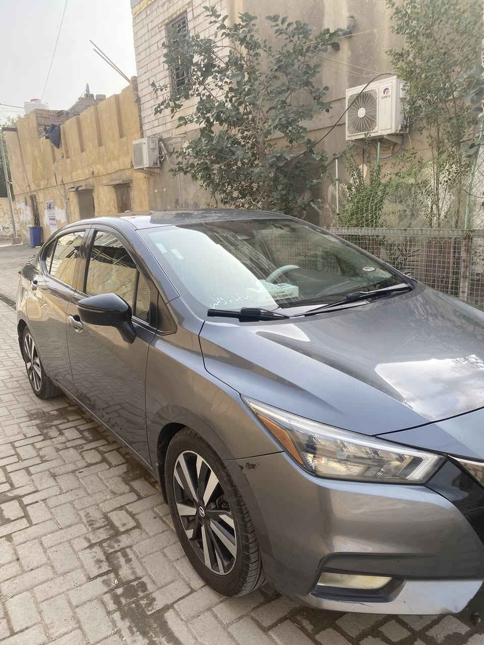 السلام عليكم نيسان فيرسه مديل 21 وارد امريكي معوقين بعد سنتين اصير حره كفاله من الضربه بس بيه بل جاملق كد شبر مرجعينه عل بارد ولباقي شوف العين  السعر ١١٧ المكان البصره الاصمعي التواصل علهاذ الرقم ***********
