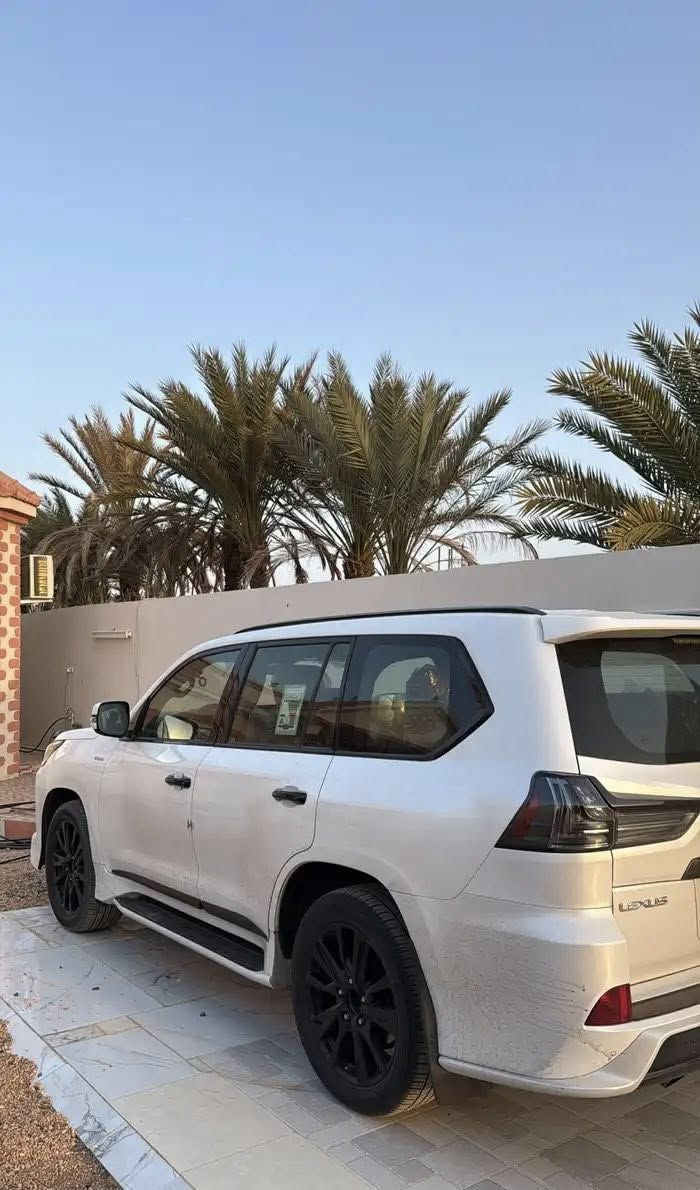 السلام عليكم//  

بدون اوراق كلك ادوات رقم دهوك توام 

لكزس   فول    2020 بلاك ادشن 

 كفاله سرق صبغ عشاير انتربول 

السعر //((170  ورقه ))

مكفول من الصبغ والكص والسرقه 

وتساب موجود لان ما متواجد على الاتصال فقط وتساب

***********
