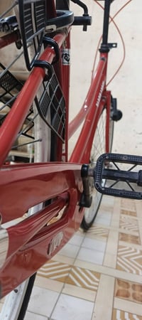 باسكلات باله للبيع  الاحمر ب١٠٠ البطيخي كير وطاقه ب١٢٠ 07833588809
