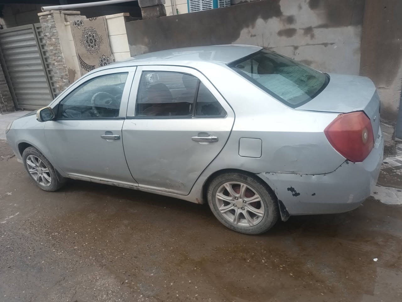 نوع السيارة جيلي
العنوان بابل الاسكندرية نتكاتب ثانيوم نحولك
السعر 32 
الشراي هاذة الرقم ***********
