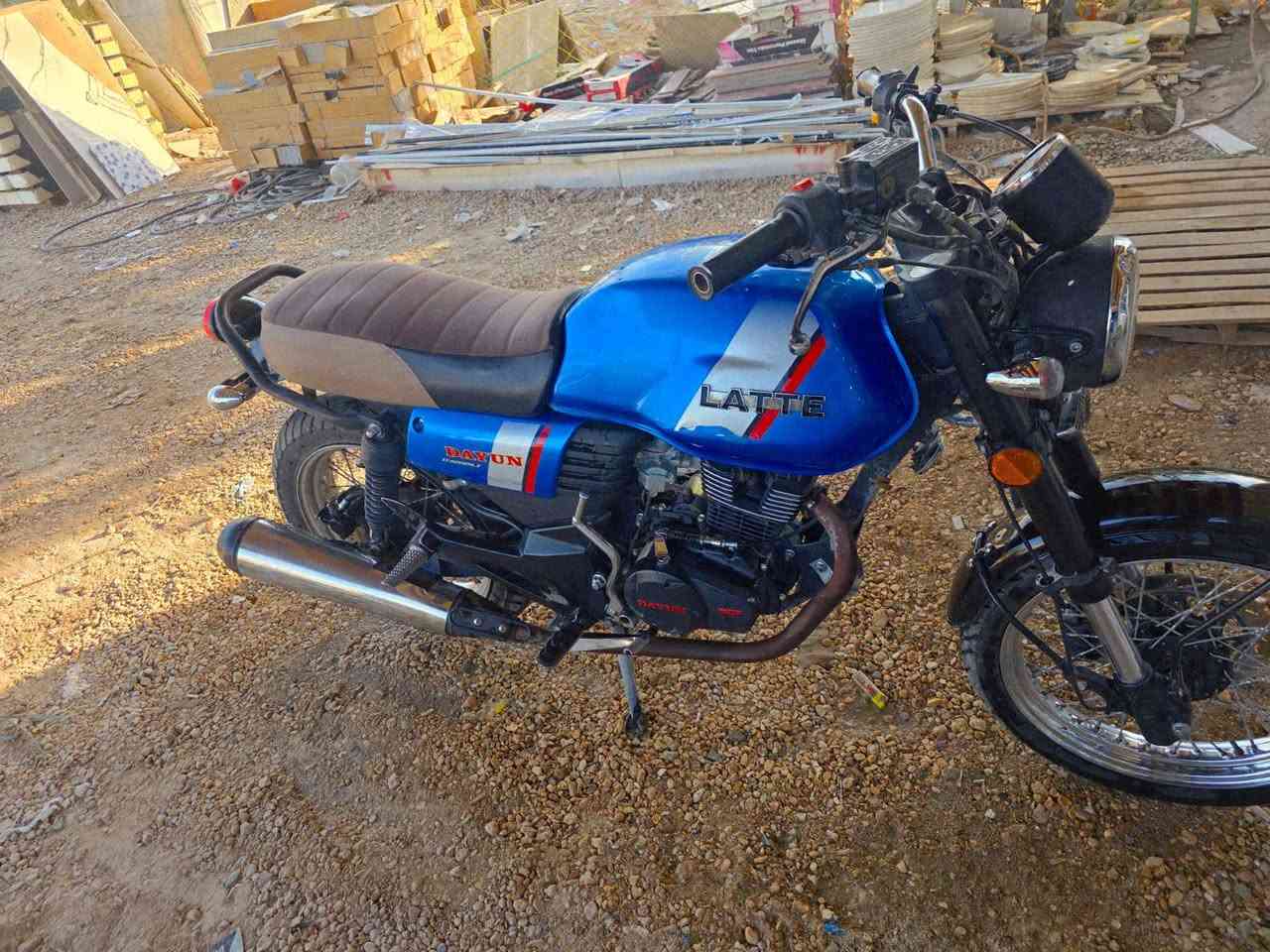 سلام عليكم دايون لاتي كفاله من كلشي للبيع سعر ١٣٠٠ وبيه مجال لطيبين مكان طويريج قرب جسر حي صناعي رقم ‏‪***********‬‏
